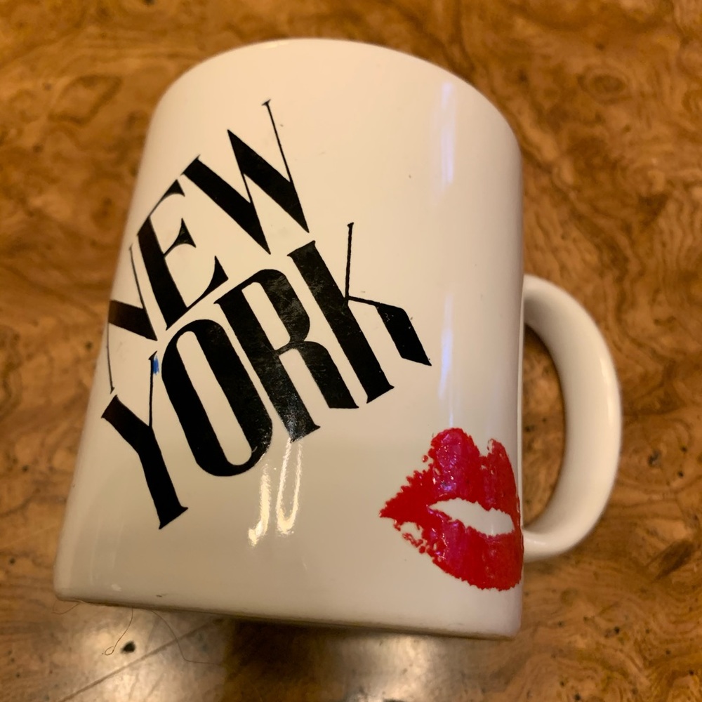 NEW YORK Mug with Red Lips Mug